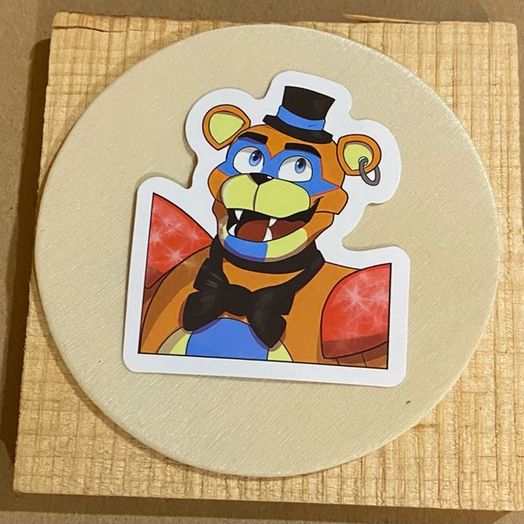🌈20/$12🌈 FNAF Sticker - Picture 1 of 3